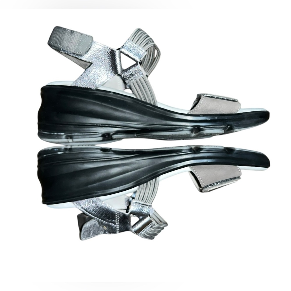 JAMBU St Tropez Gunmetal Casual Sandal Size 10 M